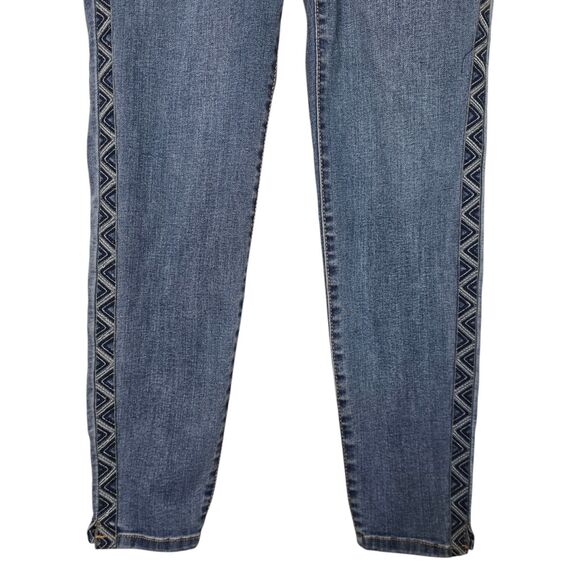 Knox Rose Jeans Women Size 10 Denim Blue Side Tribal Chevron Embroidered Pattern - Picture 3 of 11